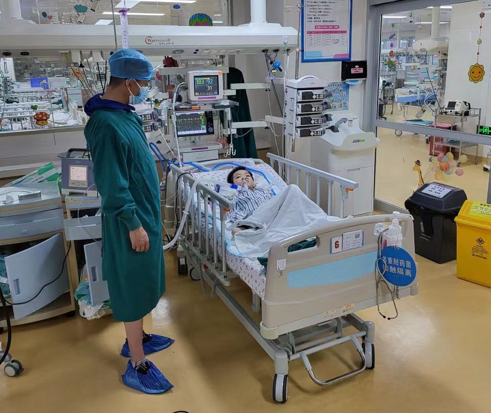 宜宾跨省救护车出租公司